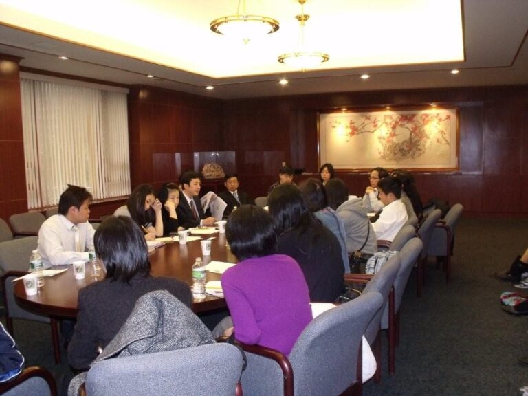 华夏师生参观中国常驻联合国代表团