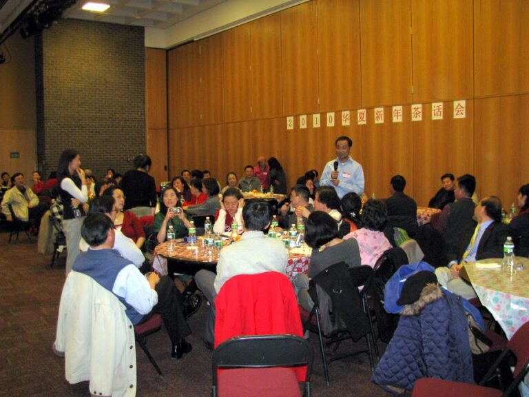 欢聚一堂迎新春 – 2010 华夏中文学校迎新春联欢会